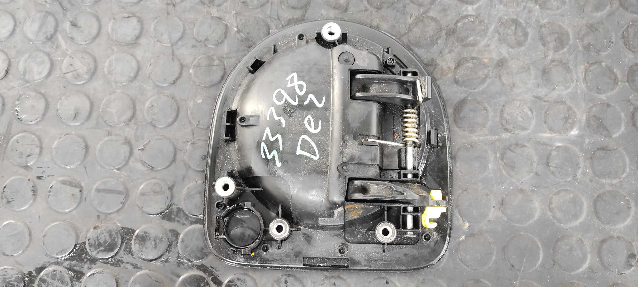 MANETA DELANTERA DERECHA NISSAN CABSTAR - vista 2