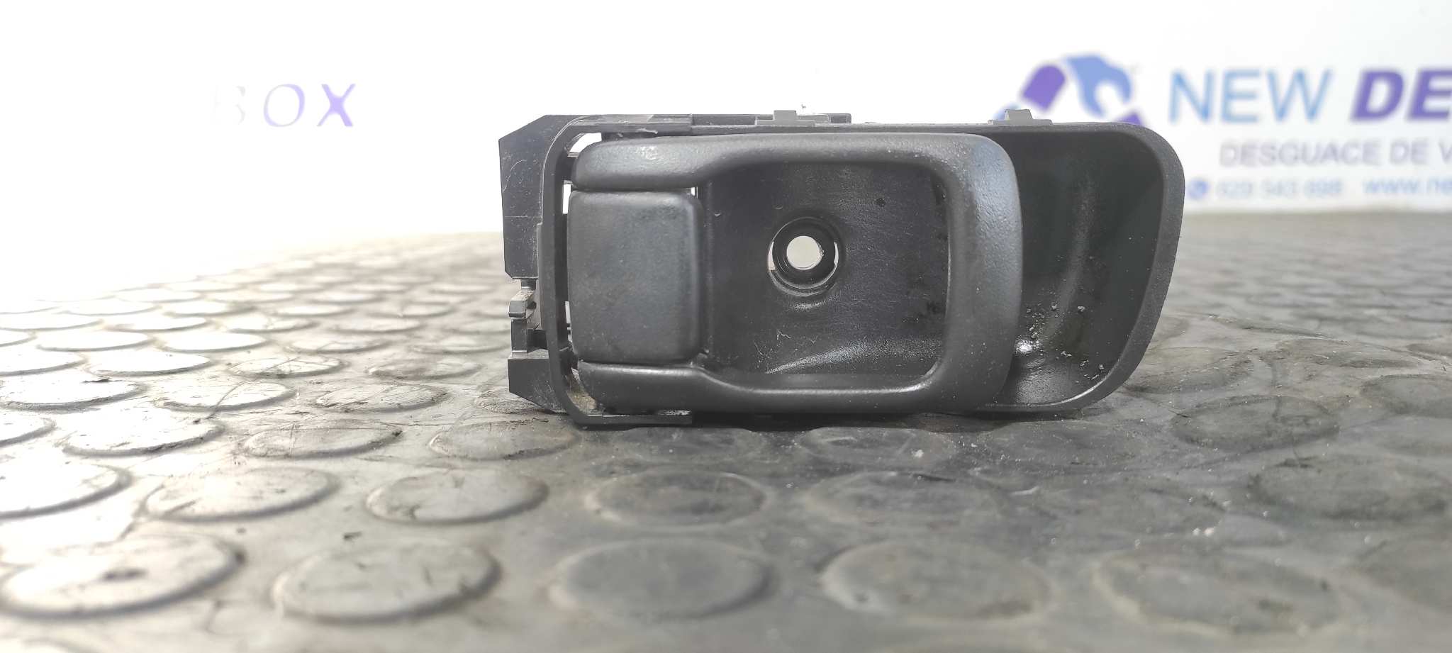 MANETA INTERIOR DELANTERA IZQUIERDA NISSAN CABSTAR