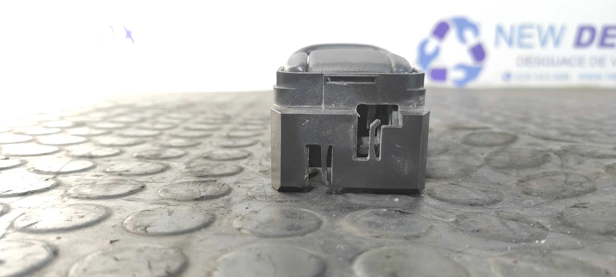 MANETA INTERIOR DELANTERA IZQUIERDA NISSAN CABSTAR - vista 4