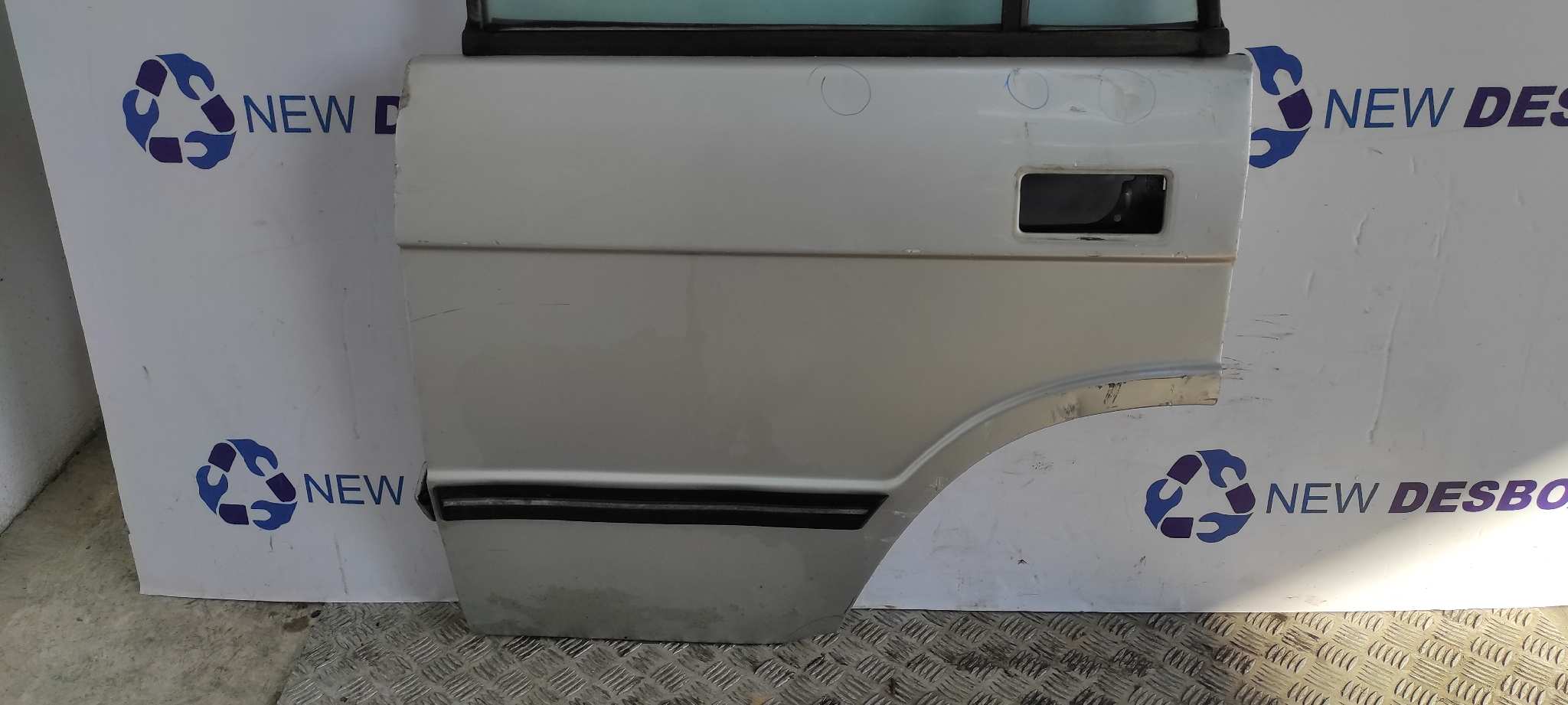 PUERTA TRASERA IZQUIERDA LAND ROVER RANGE ROVER - vista 7