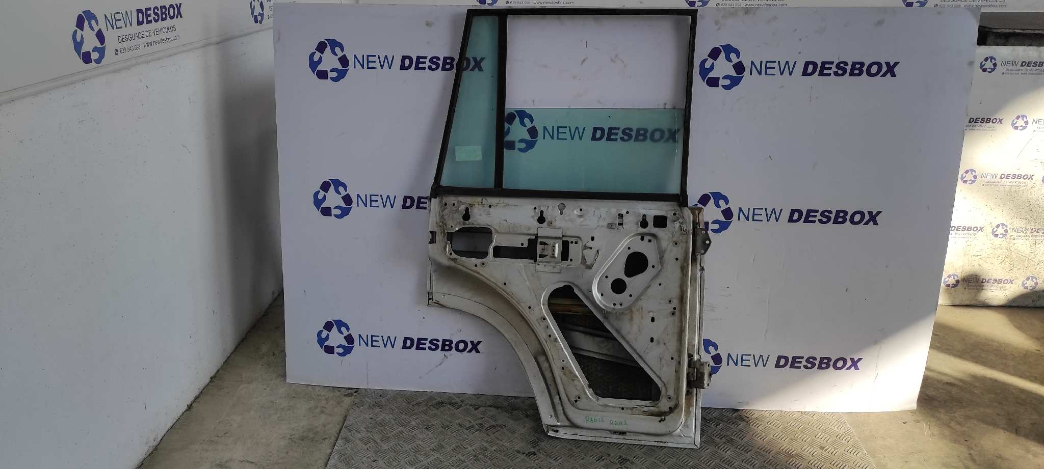 PUERTA TRASERA IZQUIERDA LAND ROVER RANGE ROVER - vista 6