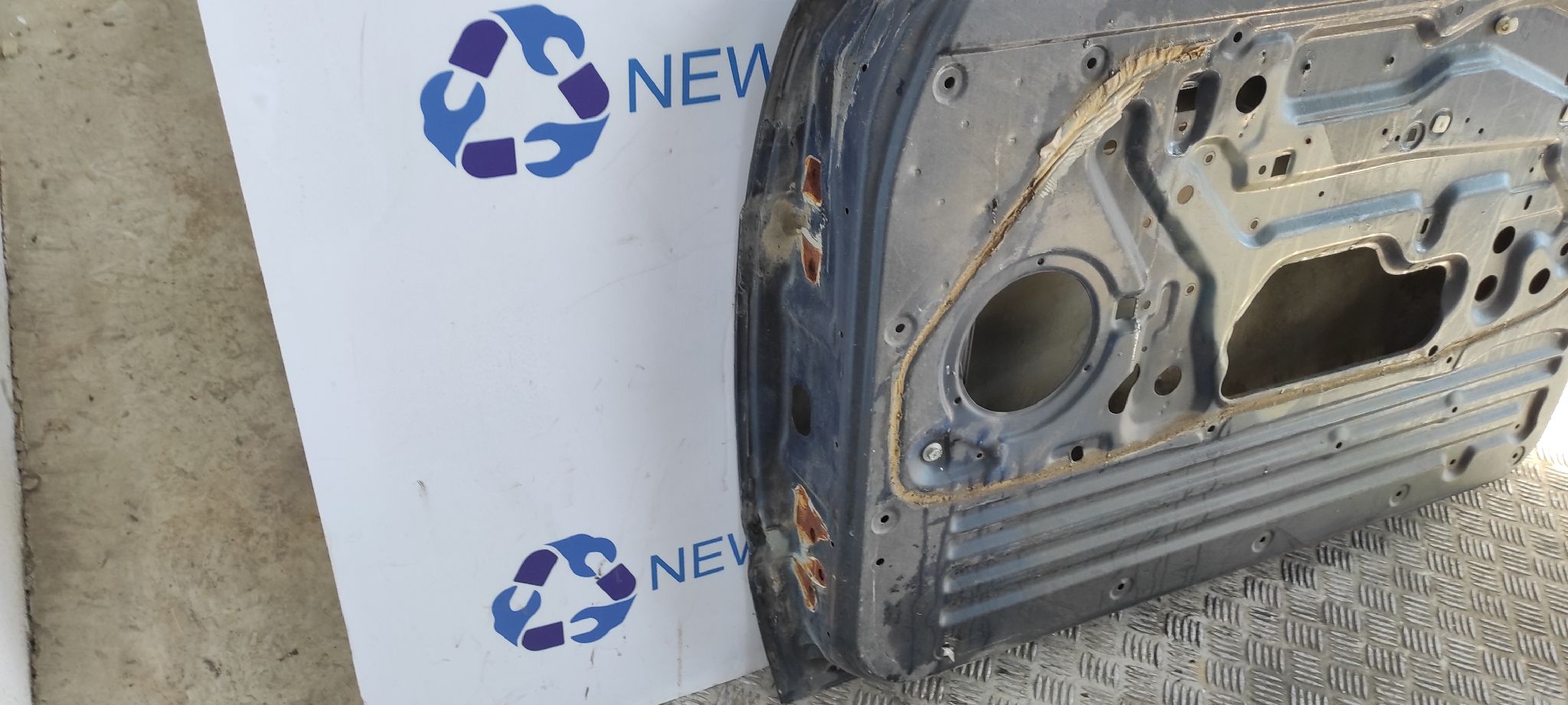 PUERTA DELANTERA DERECHA NISSAN PATROL (K/W160) - vista 5