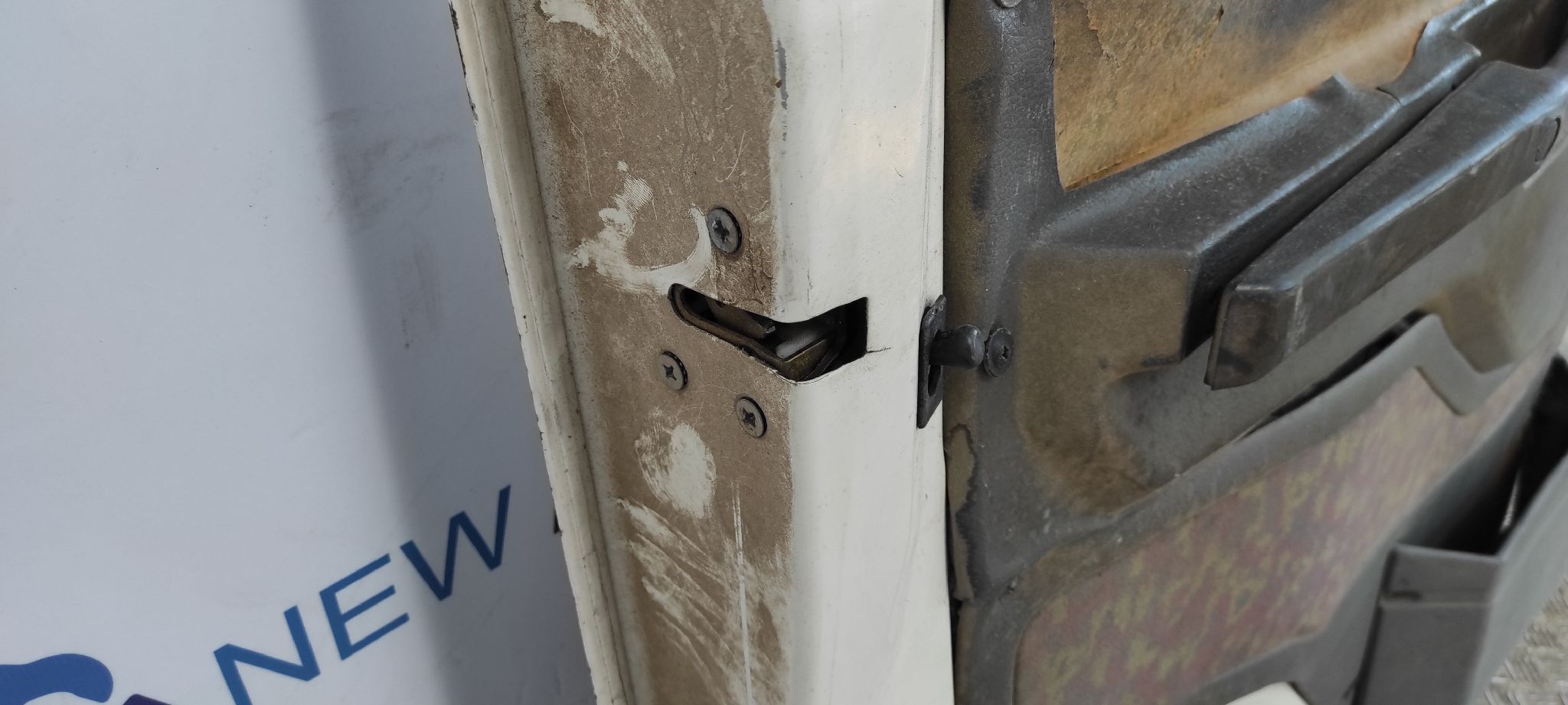 PUERTA DELANTERA IZQUIERDA NISSAN L-35 - vista 6