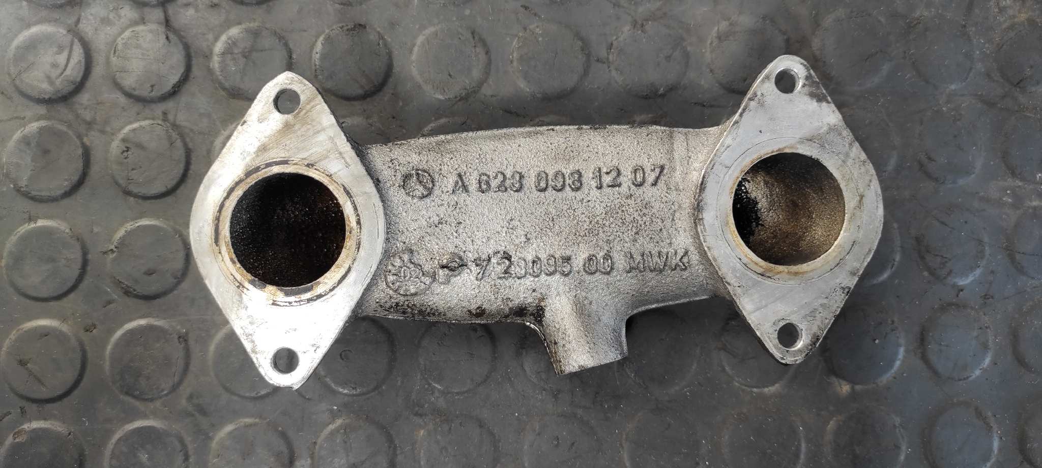 TUBO MERCEDES CLASE G (W463)