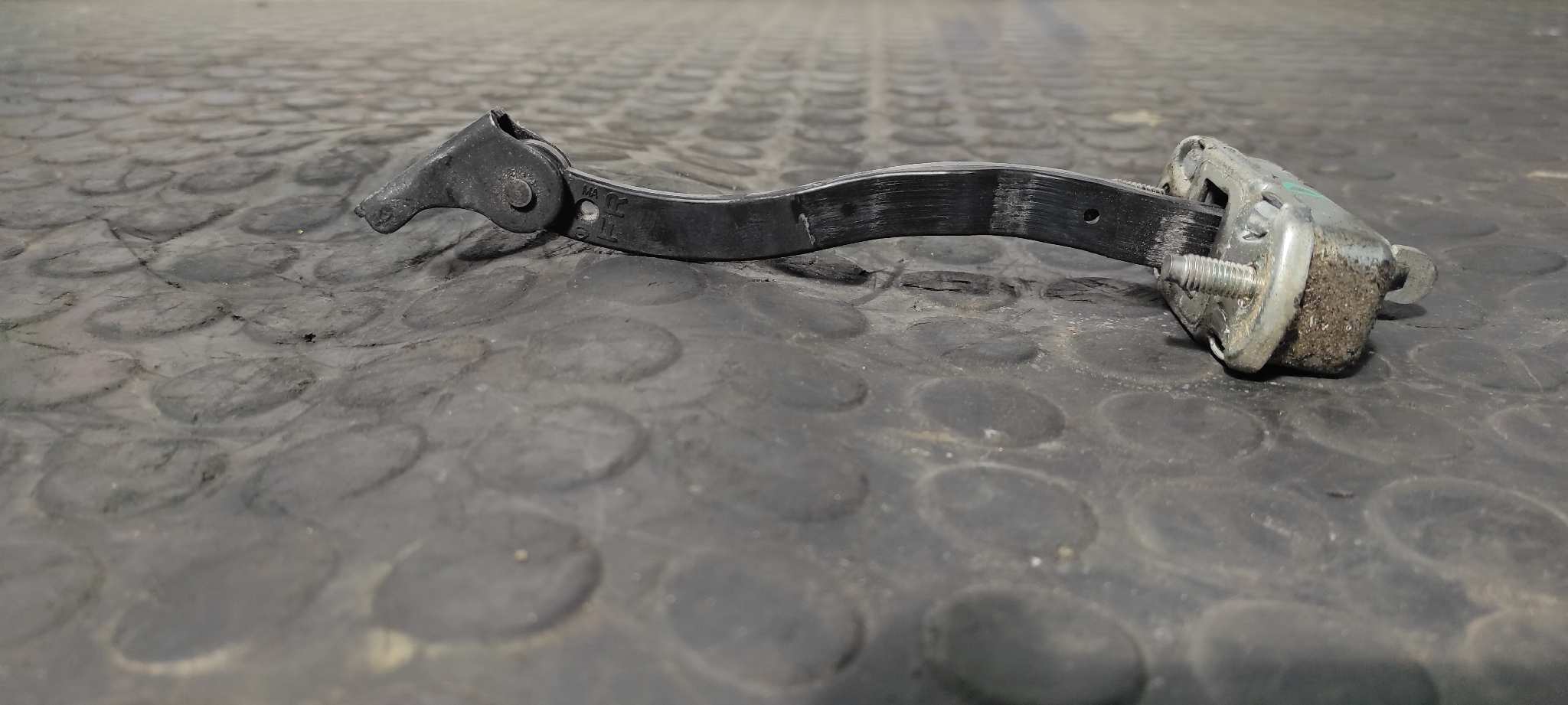 RETENEDOR PUERTA DERECHA RENAULT CLIO III - vista 2