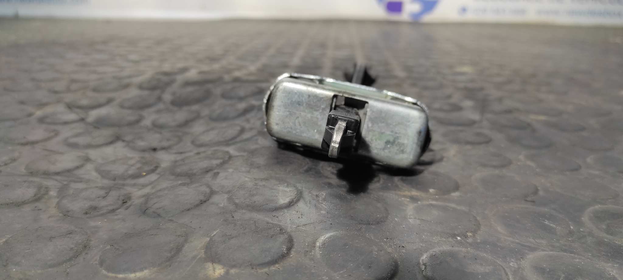 RETENEDOR PUERTA DERECHA RENAULT CLIO III - vista 4