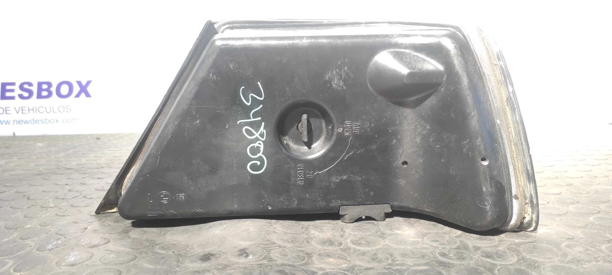 PILOTO TRASERO IZQUIERDO MERCEDES-BENZ CLASE E (W124) BERLINA - vista 3