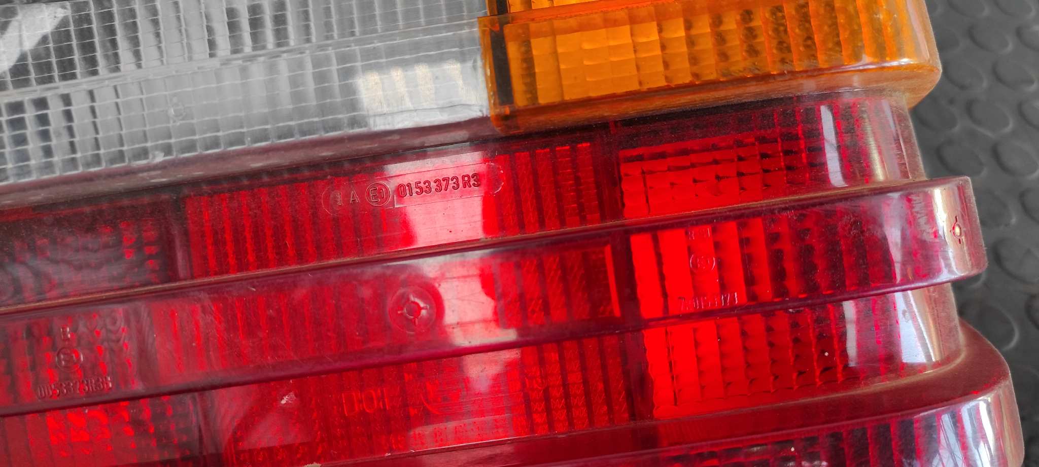 PILOTO TRASERO DERECHO MERCEDES-BENZ CLASE E (W124) BERLINA - vista 8