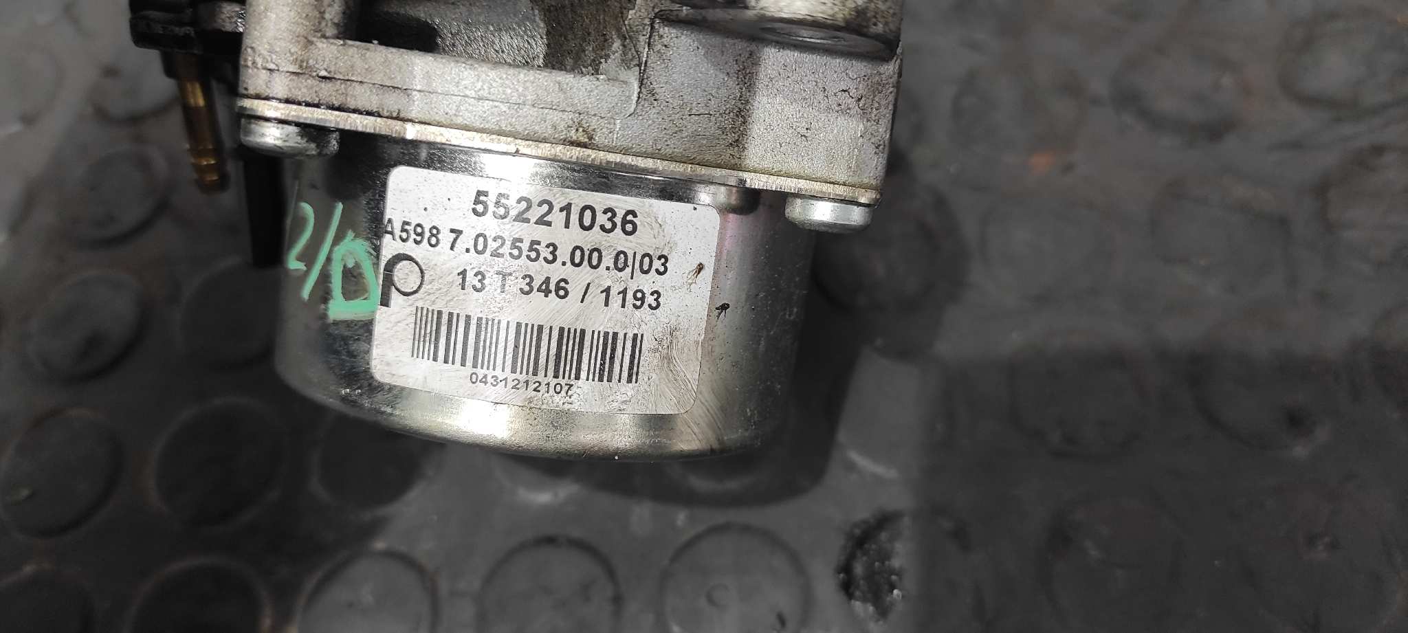 DEPRESOR FRENO / BOMBA VACIO OPEL CORSA D - vista 4