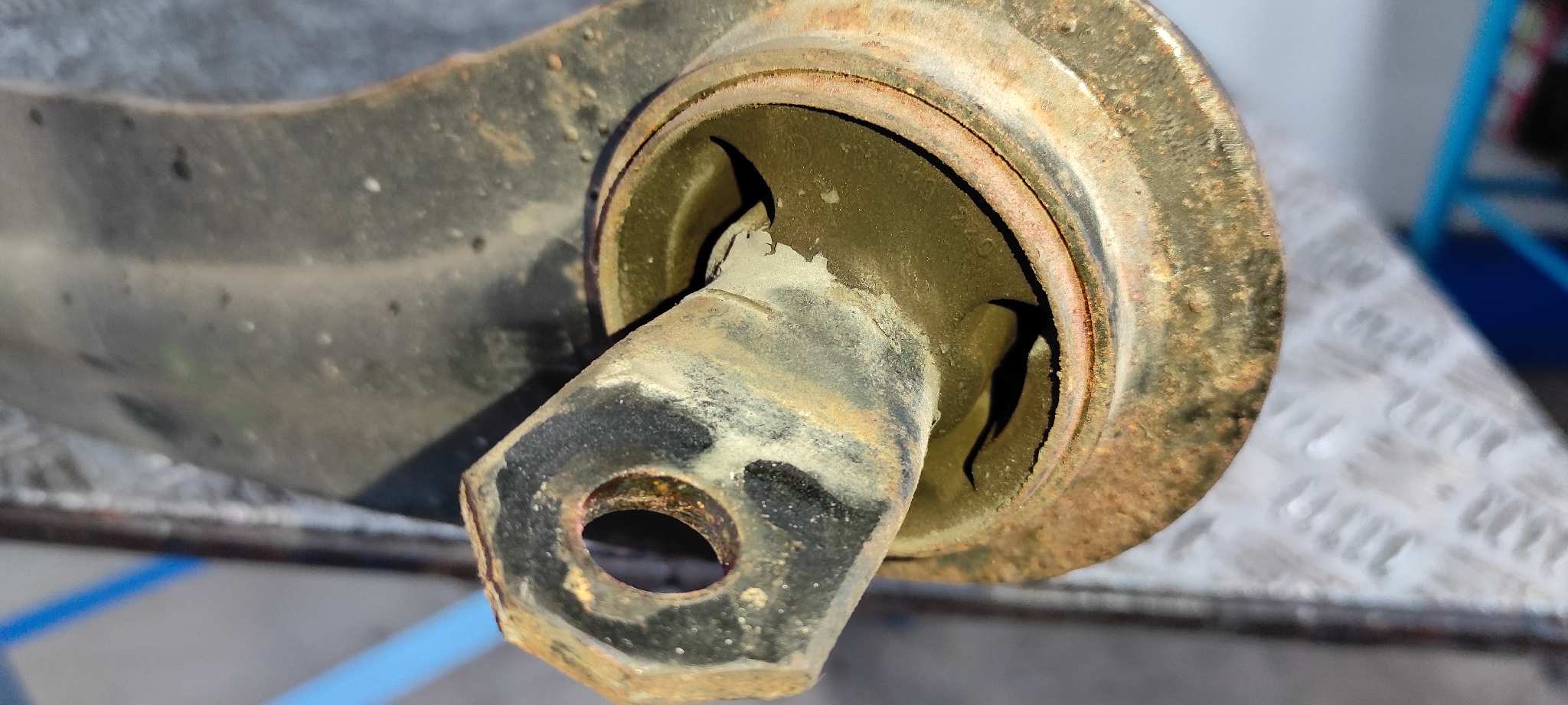 PUENTE TRASERO FORD FOCUS LIM. (CB4) - vista 15