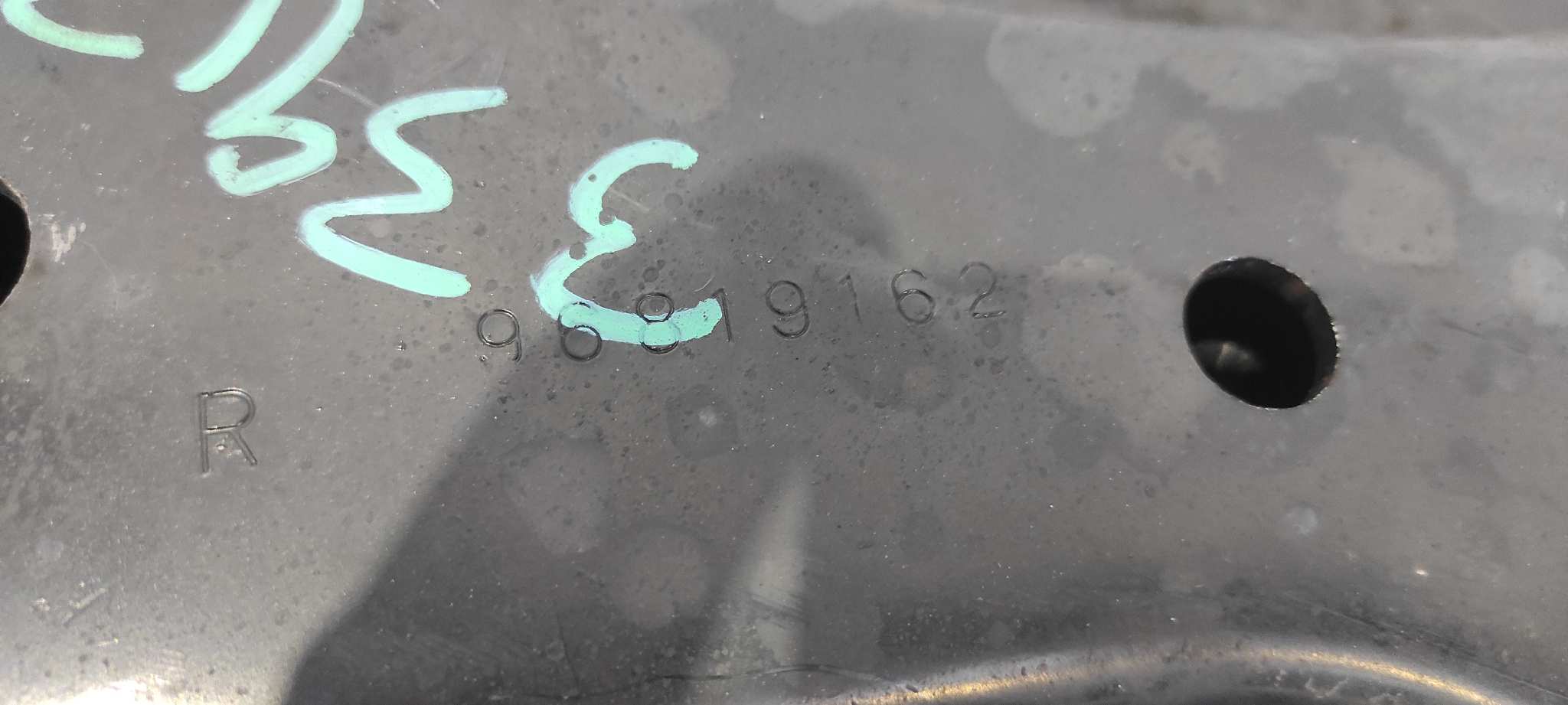 BRAZO DERECHO INFERIOR DELANTERO CHEVROLET CAPTIVA - vista 6