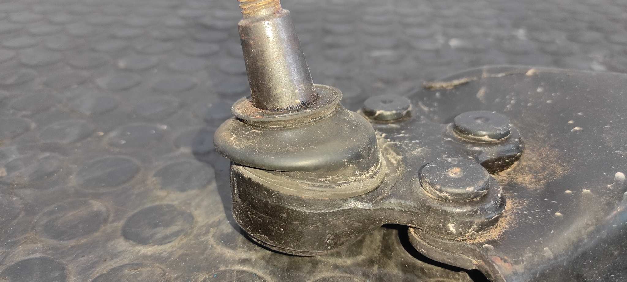 BRAZO IZQUIERDO INFERIOR DELANTERO CHEVROLET CAPTIVA - vista 7