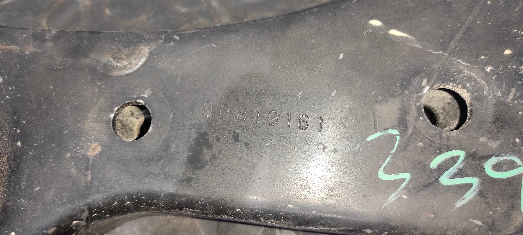 BRAZO IZQUIERDO INFERIOR DELANTERO CHEVROLET CAPTIVA - vista 3