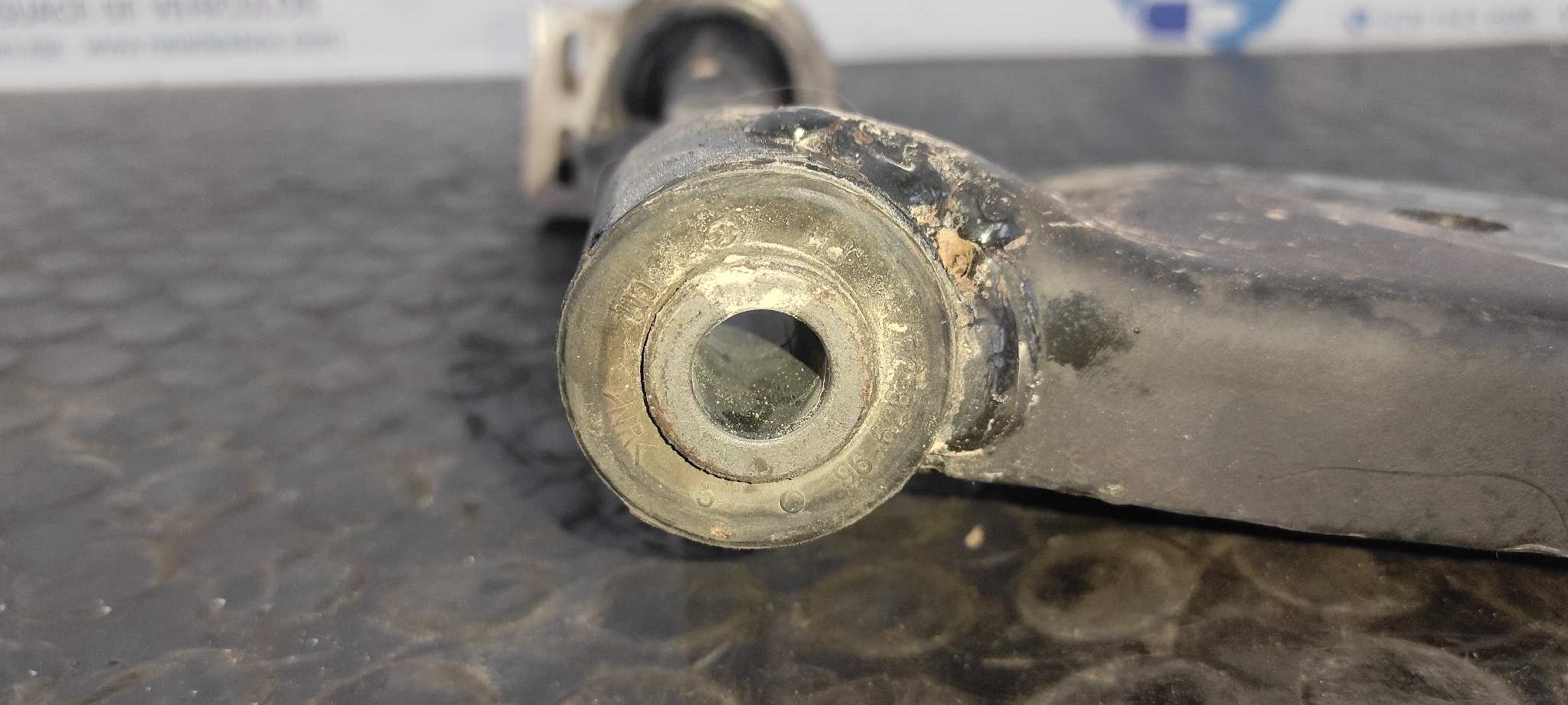 BRAZO IZQUIERDO INFERIOR DELANTERO CHEVROLET CAPTIVA - vista 6