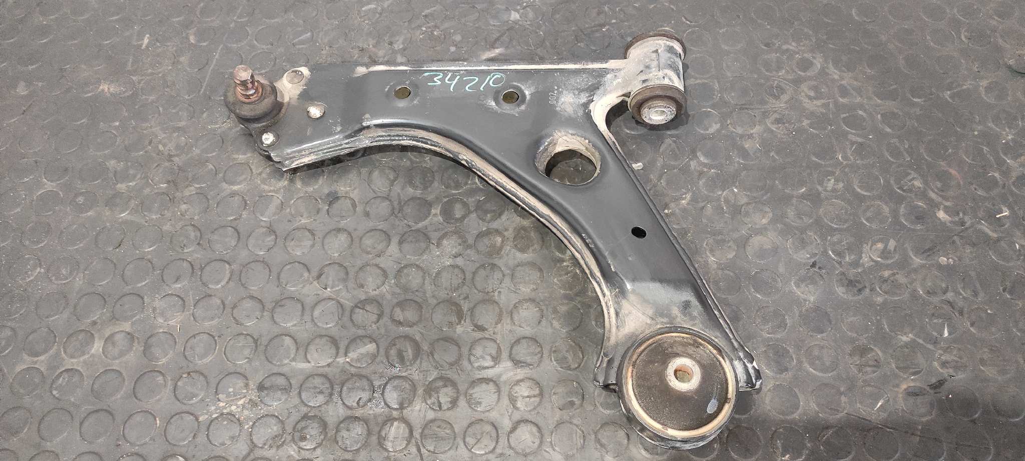 BRAZO IZQUIERDO INFERIOR DELANTERO OPEL CORSA D