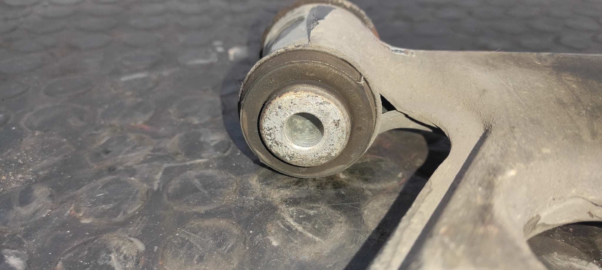 BRAZO IZQUIERDO INFERIOR DELANTERO OPEL CORSA D - vista 5