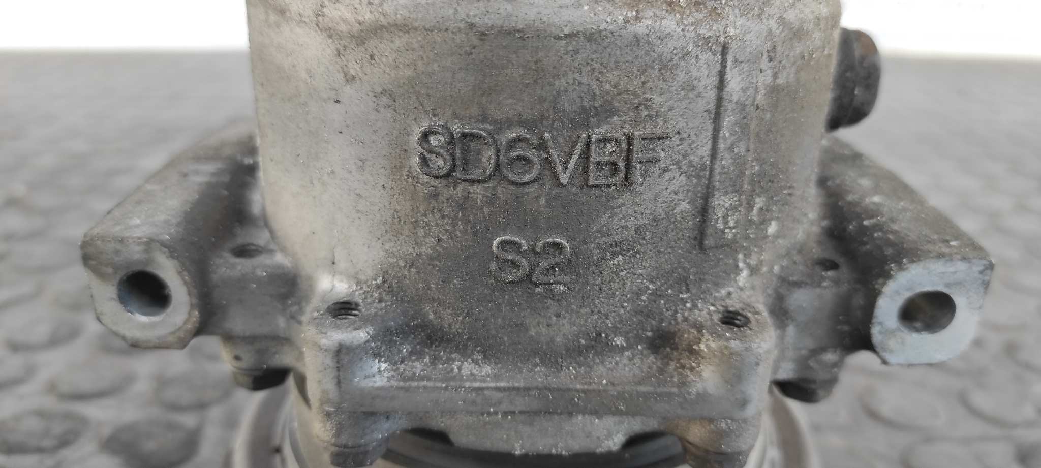 COMPRESOR AIRE ACONDICIONADO RENAULT CLIO II FASE II (B/CB0) - vista 5