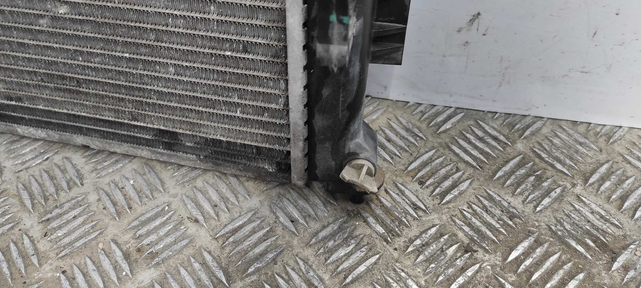 RADIADOR AGUA HYUNDAI I30 - vista 4