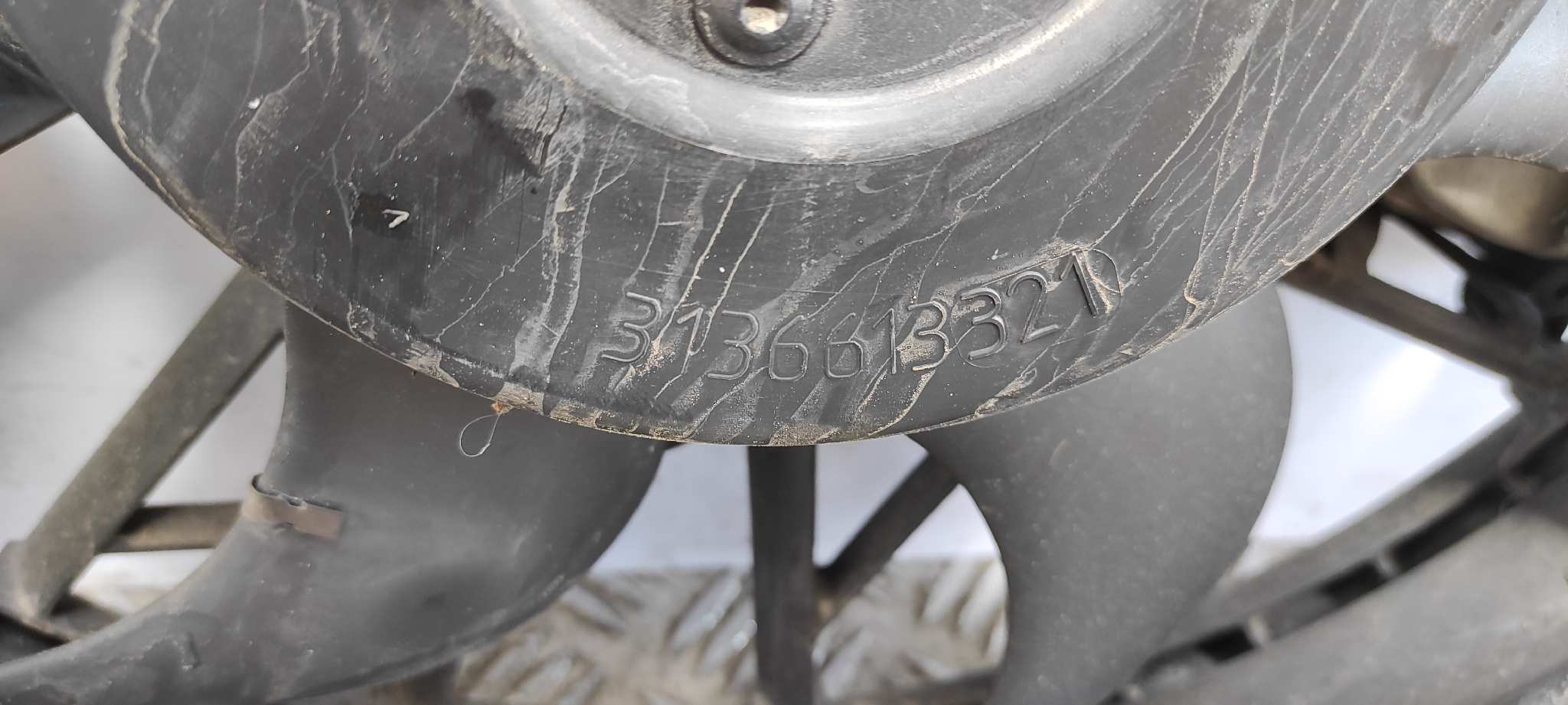 ELECTROVENTILADOR FORD FOCUS LIM. (CB4) - vista 2