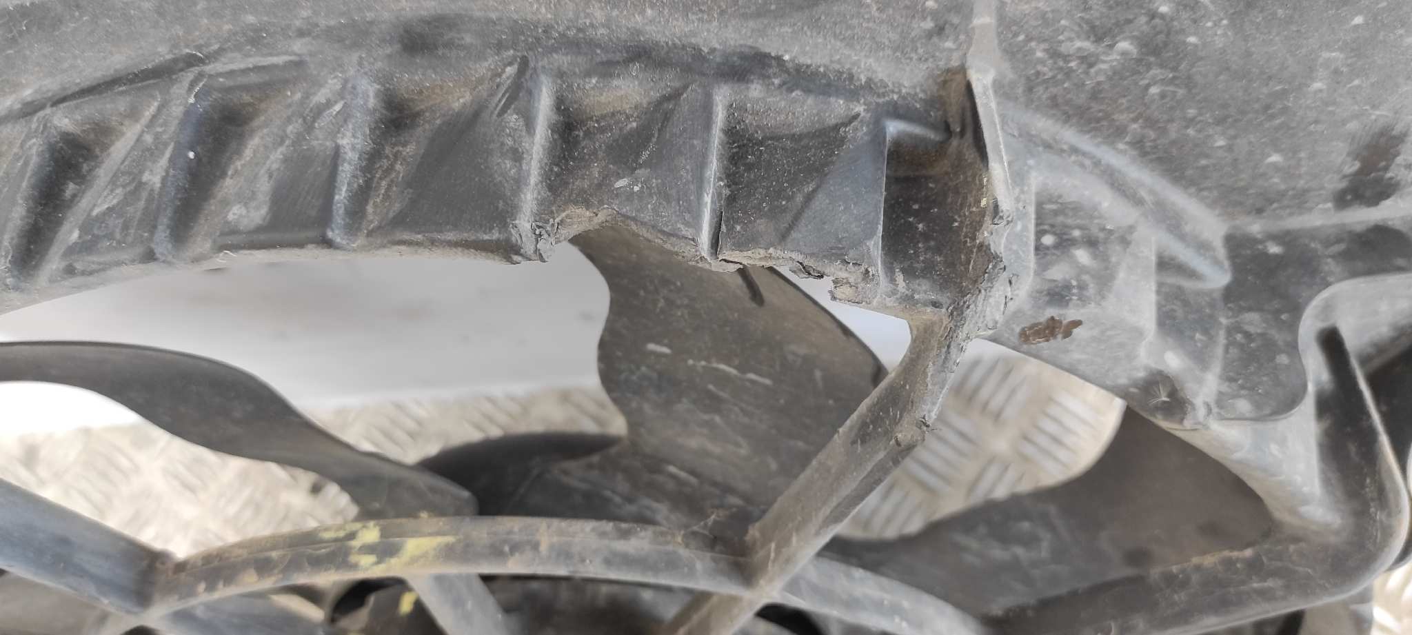 ELECTROVENTILADOR HYUNDAI I30 - vista 4