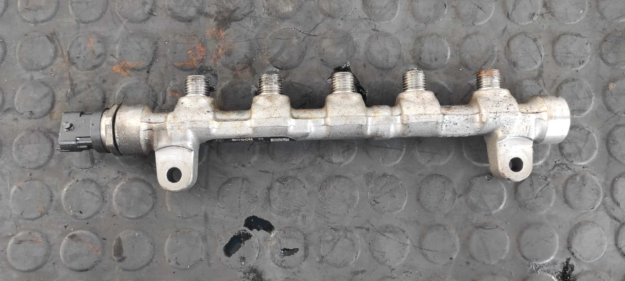 RAMPA INYECTORA HYUNDAI I30