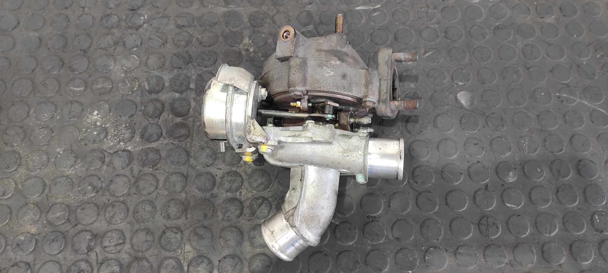 TURBOCOMPRESOR TOYOTA COROLLA (E12) - vista 5