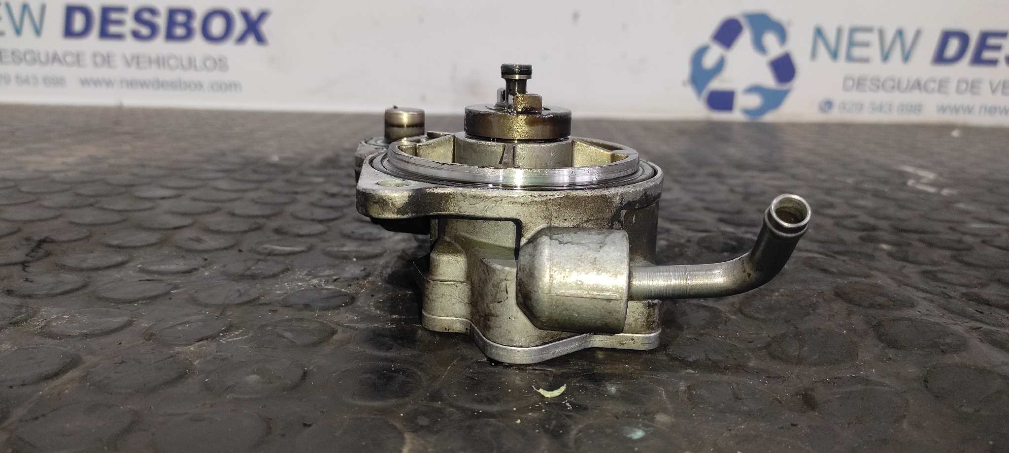 DEPRESOR FRENO / BOMBA VACIO TOYOTA COROLLA (E12) - vista 2