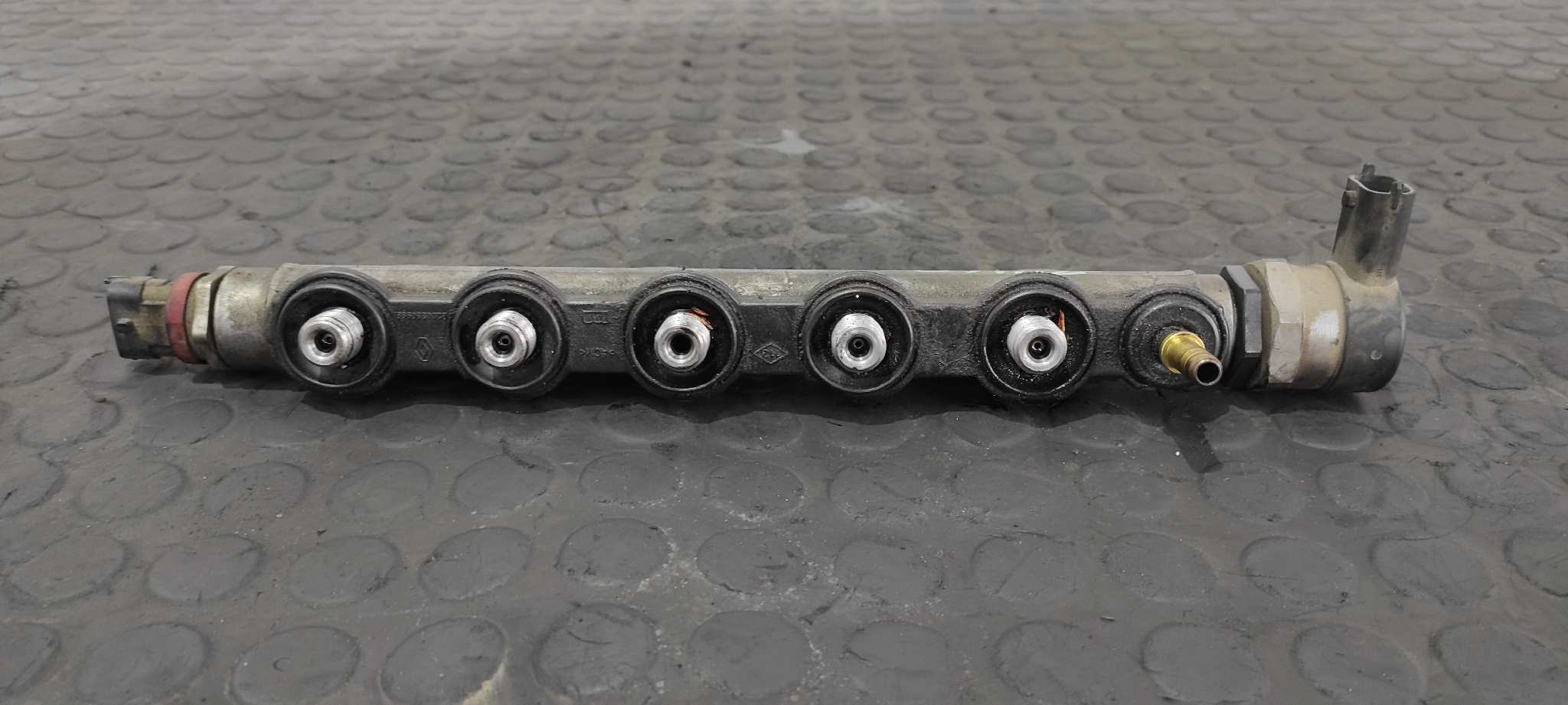 RAMPA INYECTORA NISSAN QASHQAI (J10) - vista 3