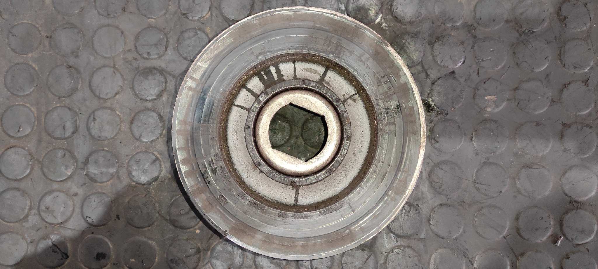 POLEA CIGUEÑAL NISSAN QASHQAI (J10) - vista 3