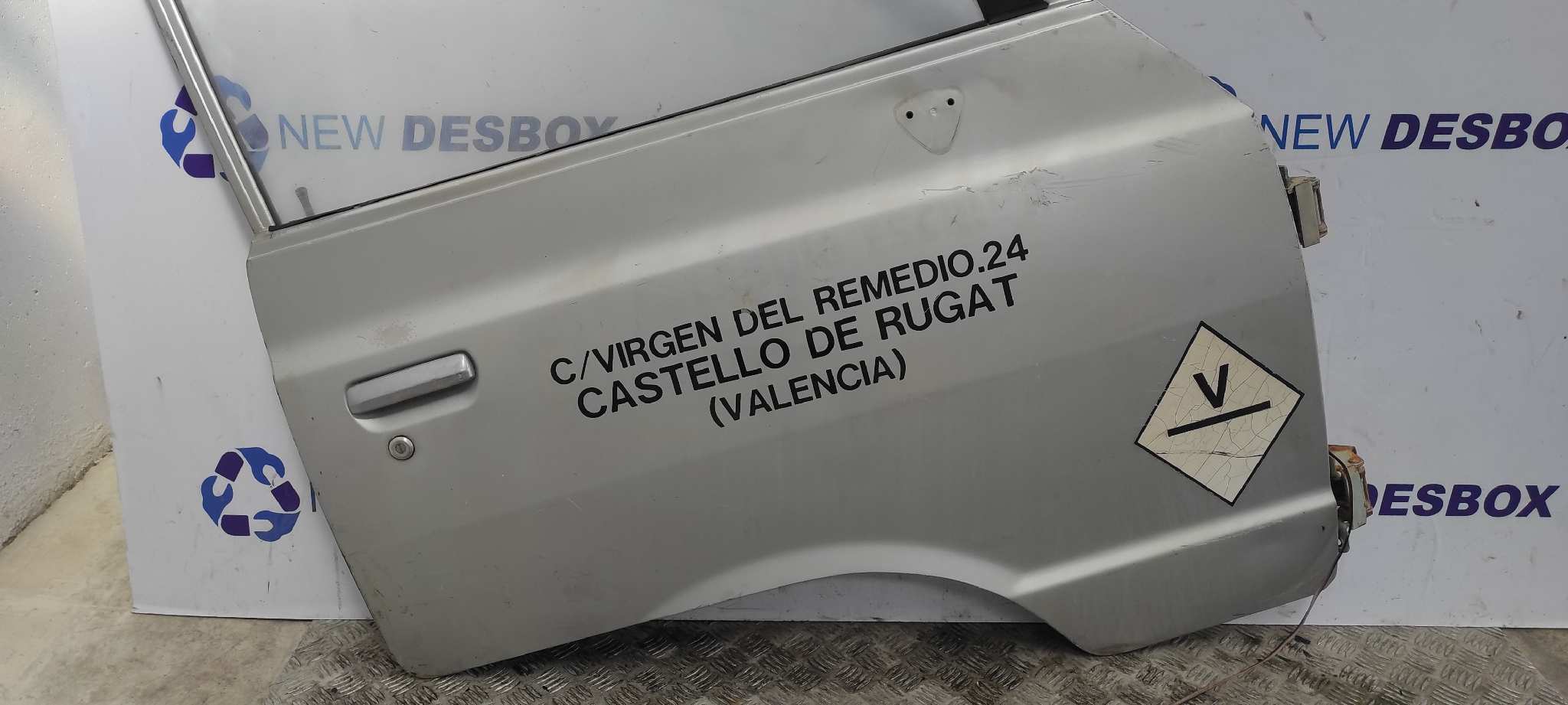 PUERTA DELANTERA DERECHA NISSAN VANETTE (C 220) - vista 3