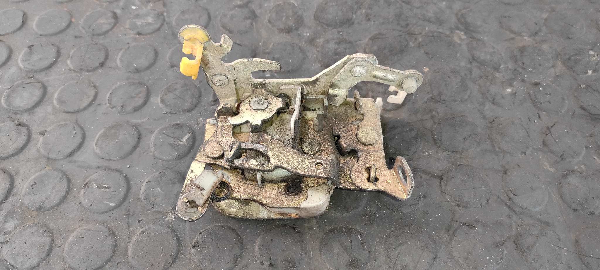 CERRADURA PUERTA DELANTERA DERECHA NISSAN PATROL (K/W160)