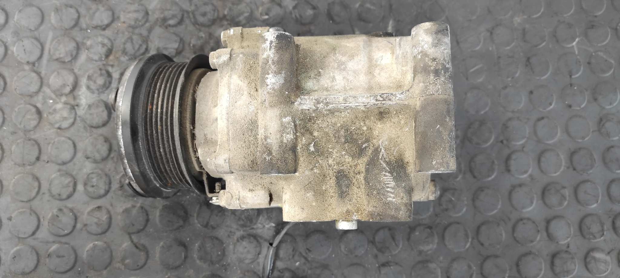 COMPRESOR AIRE ACONDICIONADO FORD FUSION (CBK) - vista 2