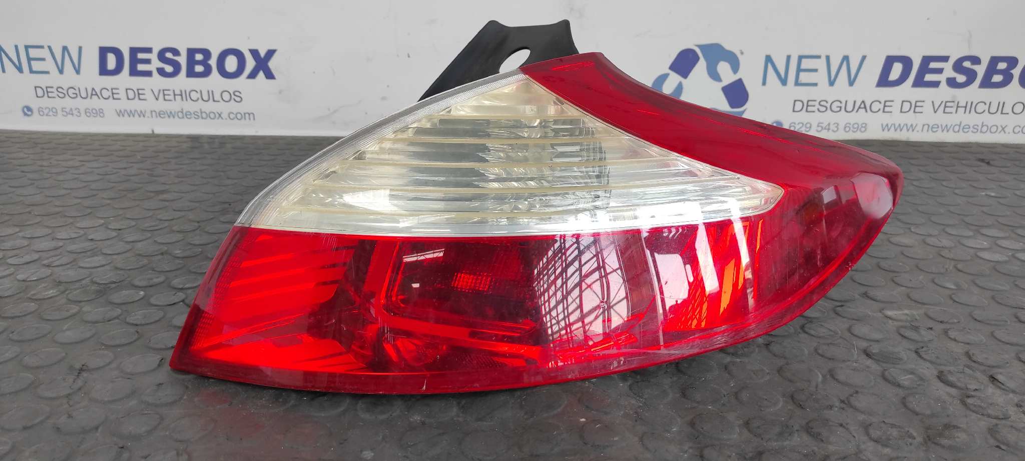 PILOTO TRASERO DERECHO RENAULT MEGANE III BERLINA 5 P