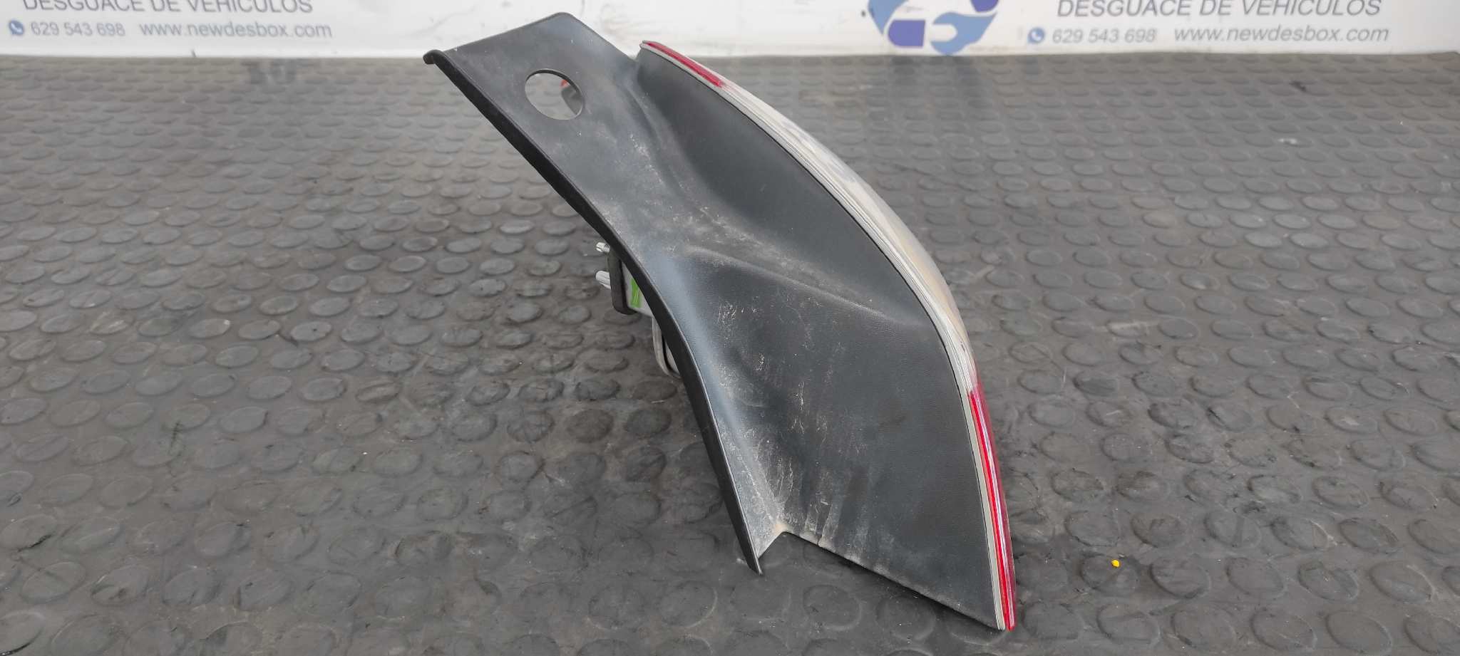 PILOTO TRASERO DERECHO RENAULT MEGANE III BERLINA 5 P - vista 5