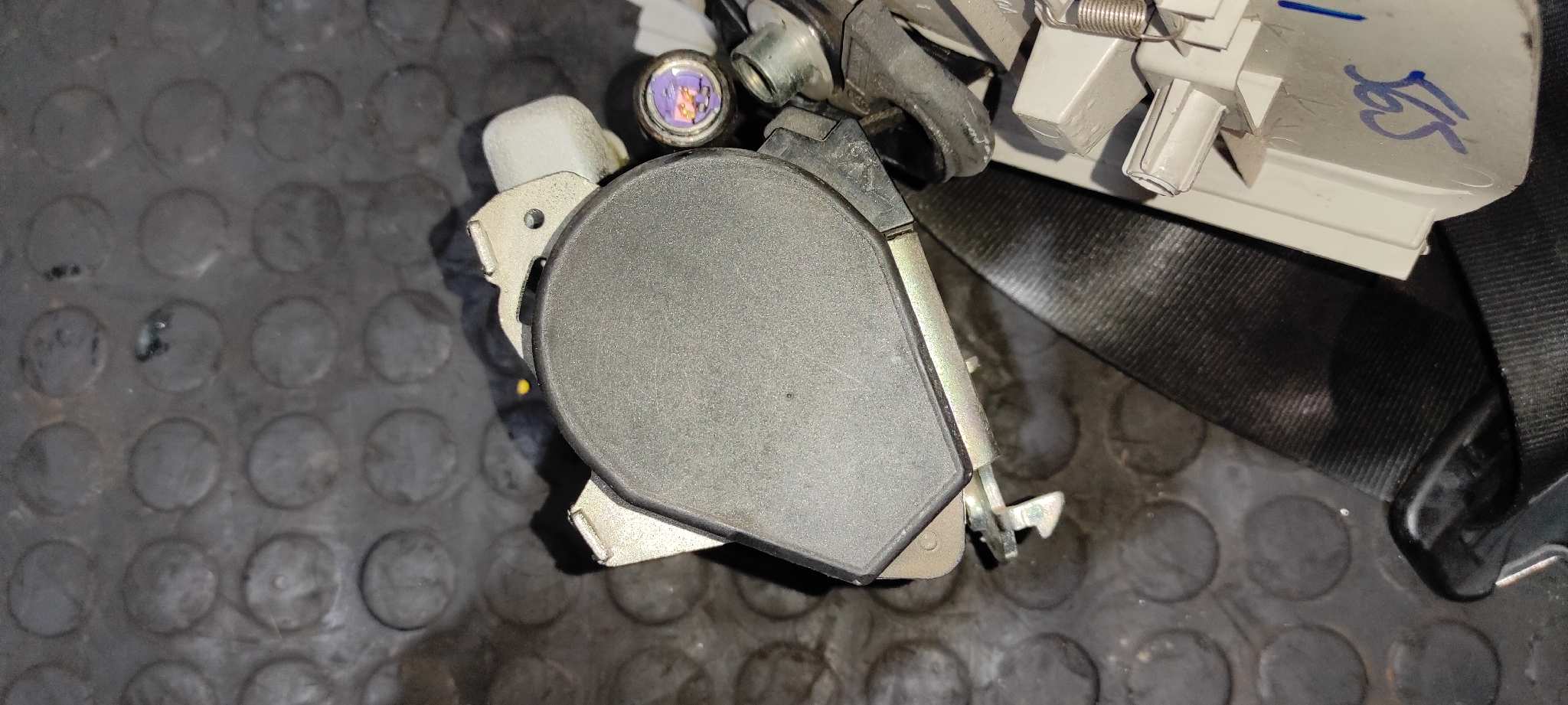 CINTURON DELANTERO DERECHO NISSAN QASHQAI (J10) - vista 3