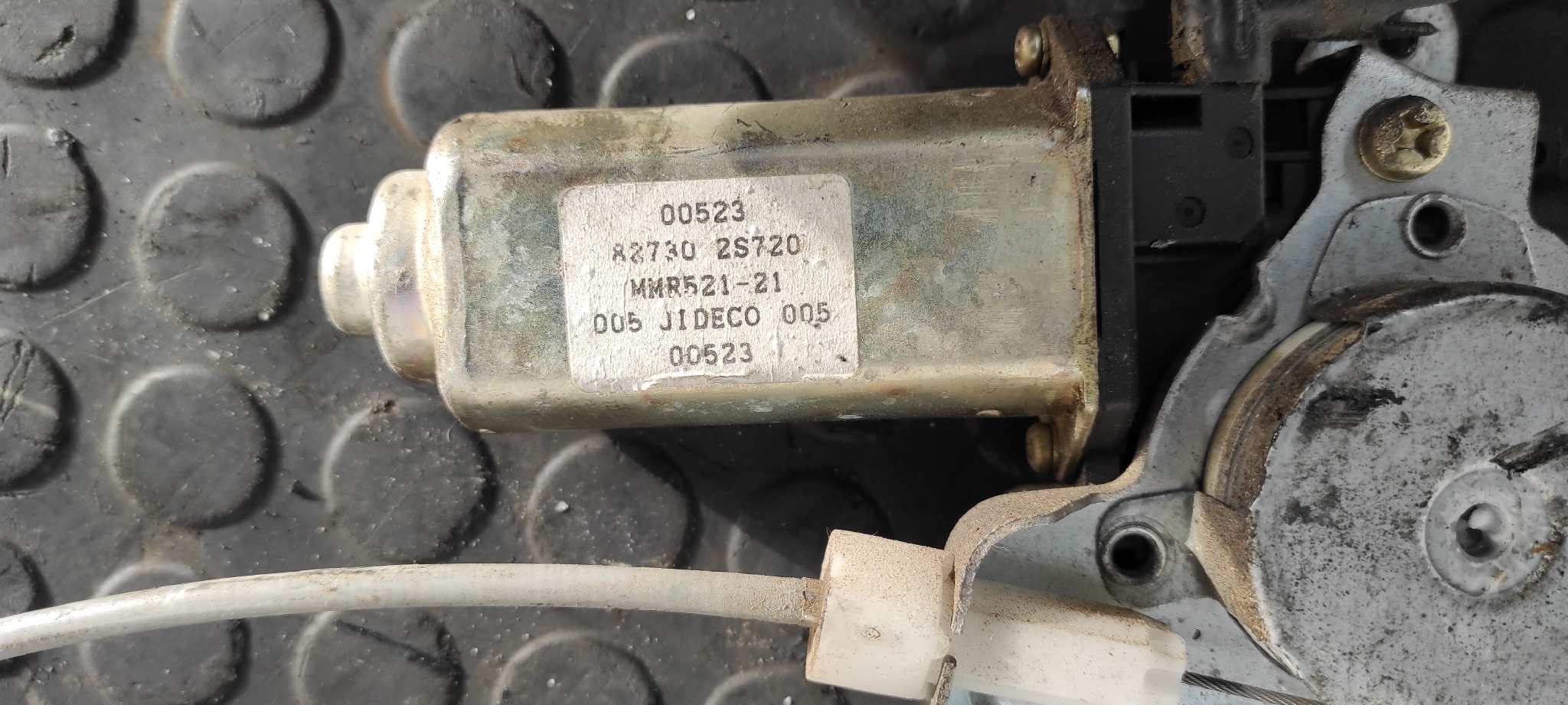 ELEVALUNAS TRASERO DERECHO NISSAN PICK-UP (D22) - vista 2