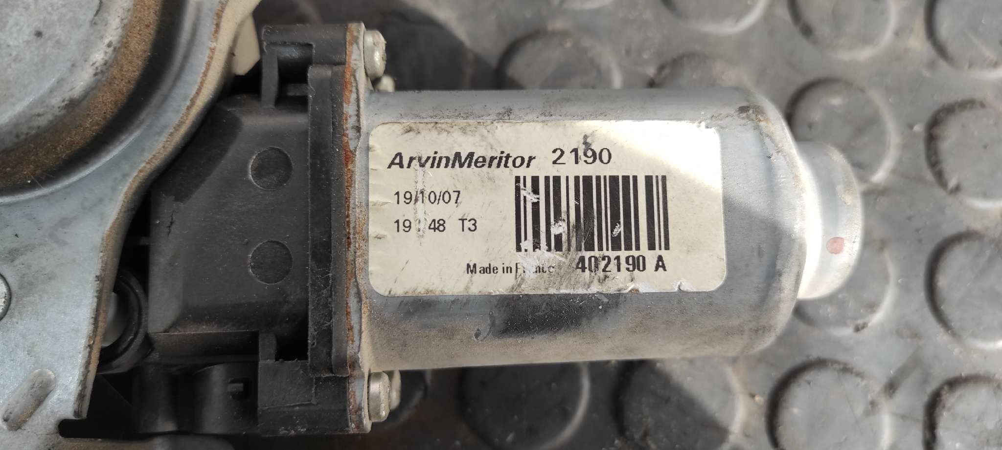 ELEVALUNAS TRASERO DERECHO NISSAN QASHQAI (J10) - vista 4