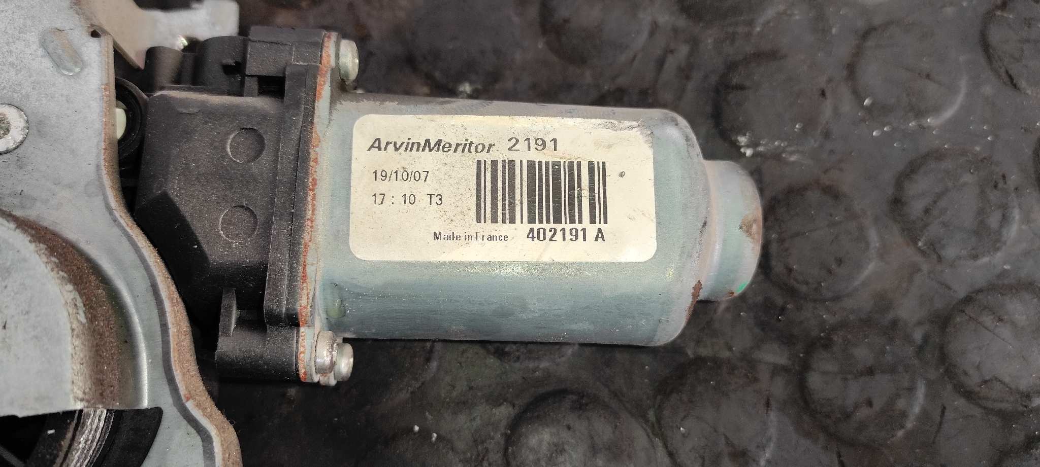 ELEVALUNAS TRASERO IZQUIERDO NISSAN QASHQAI (J10) - vista 6