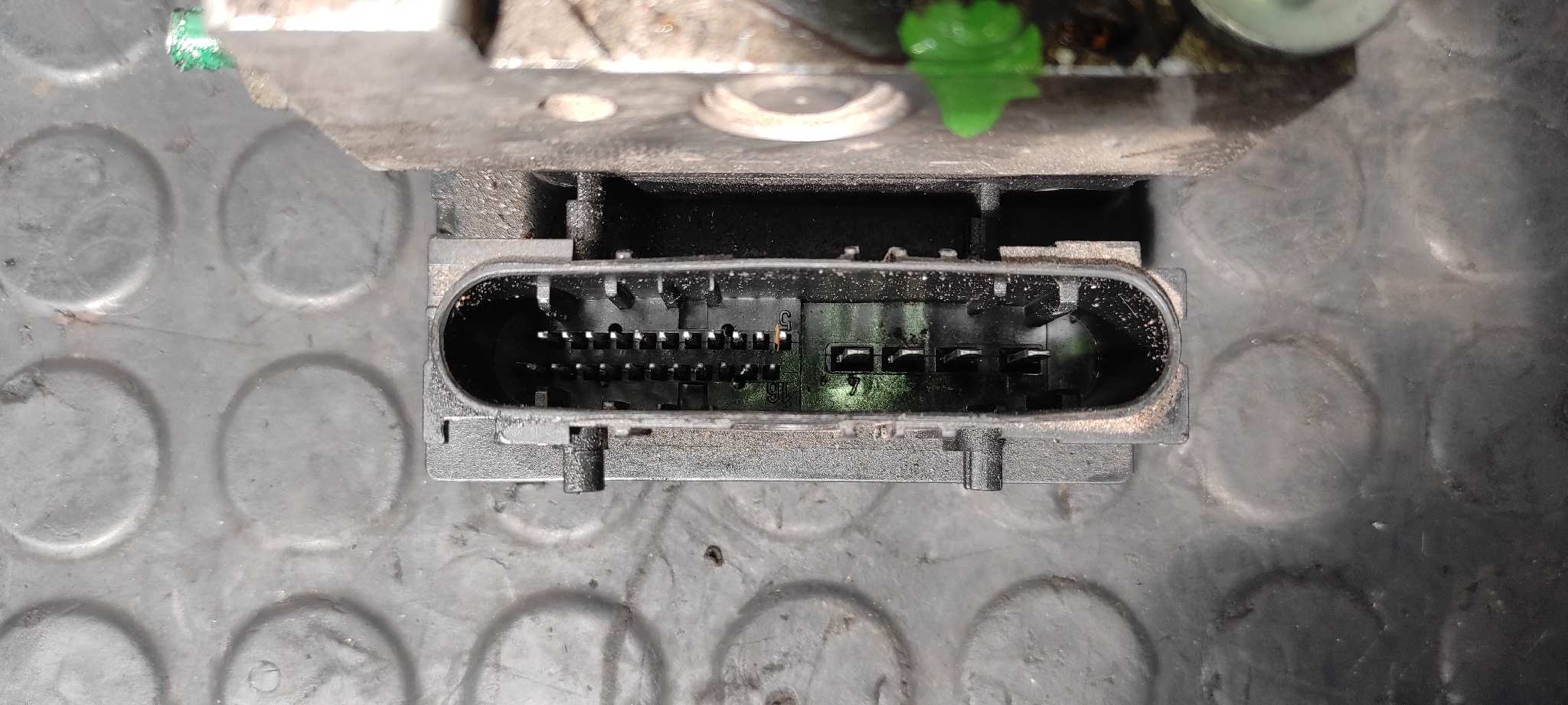 ABS OPEL CORSA C - vista 3