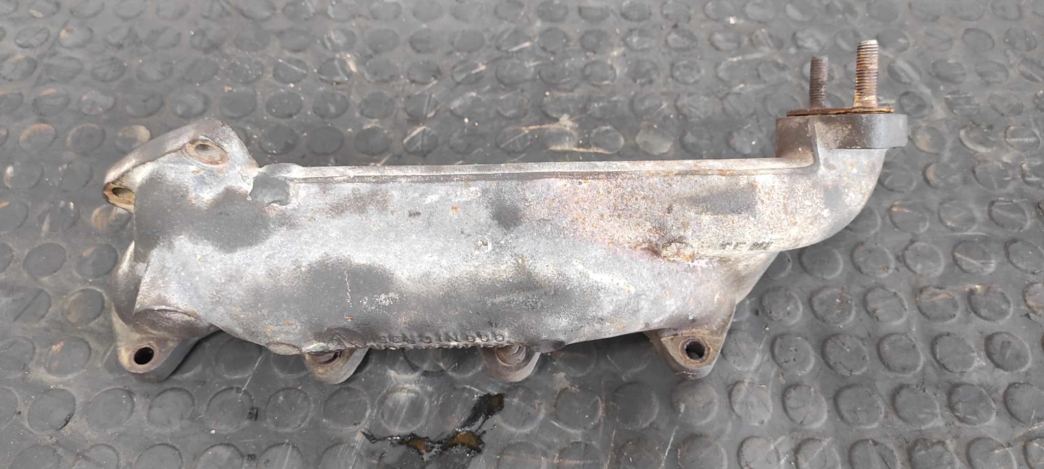 COLECTOR ESCAPE PORSCHE 924 2.0 - vista 3