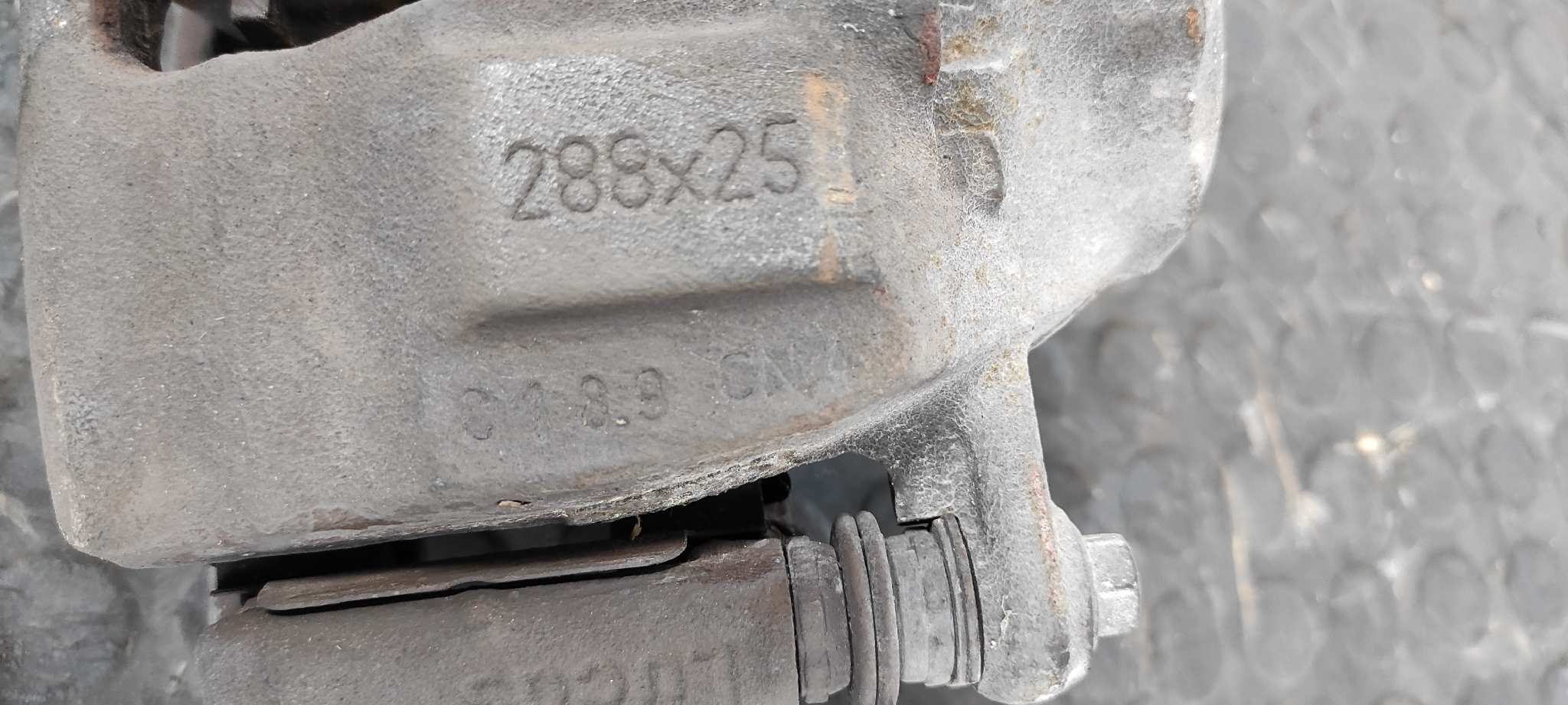 PINZA DE FRENO DELANTERA IZQUIERDA MERCEDES-BENZ CLASE C (W203) SPORTCOUPE - vista 7