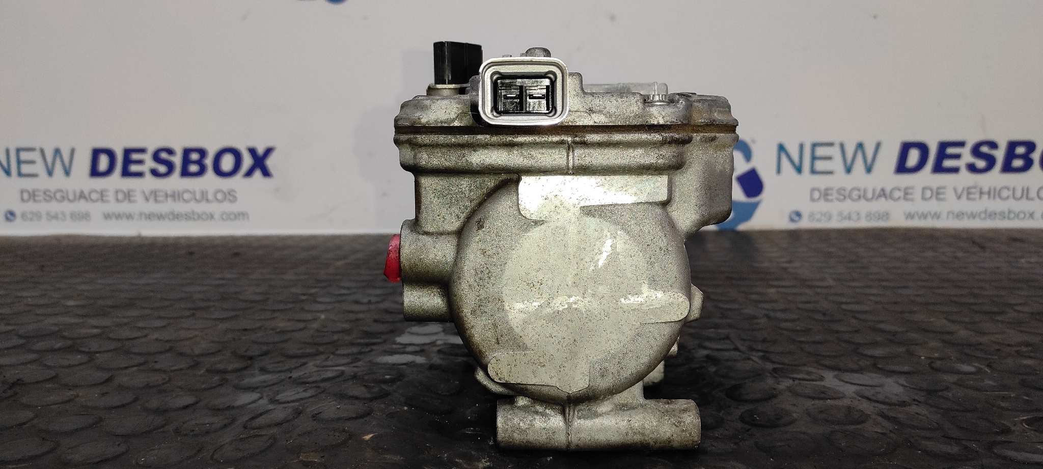 COMPRESOR AIRE ACONDICIONADO TOYOTA PRIUS (NHW30) - vista 5