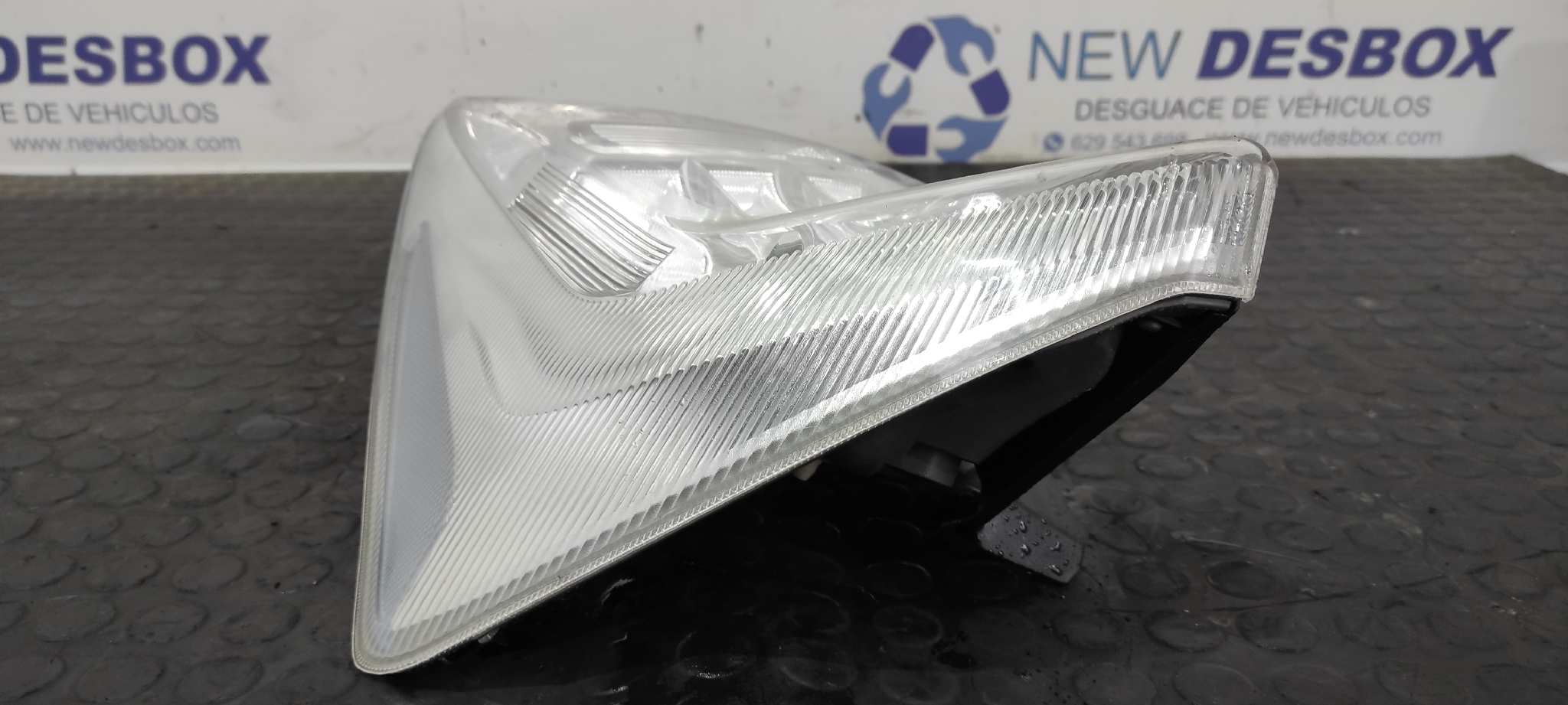 PILOTO TRASERO DERECHO TOYOTA PRIUS (NHW30) - vista 3