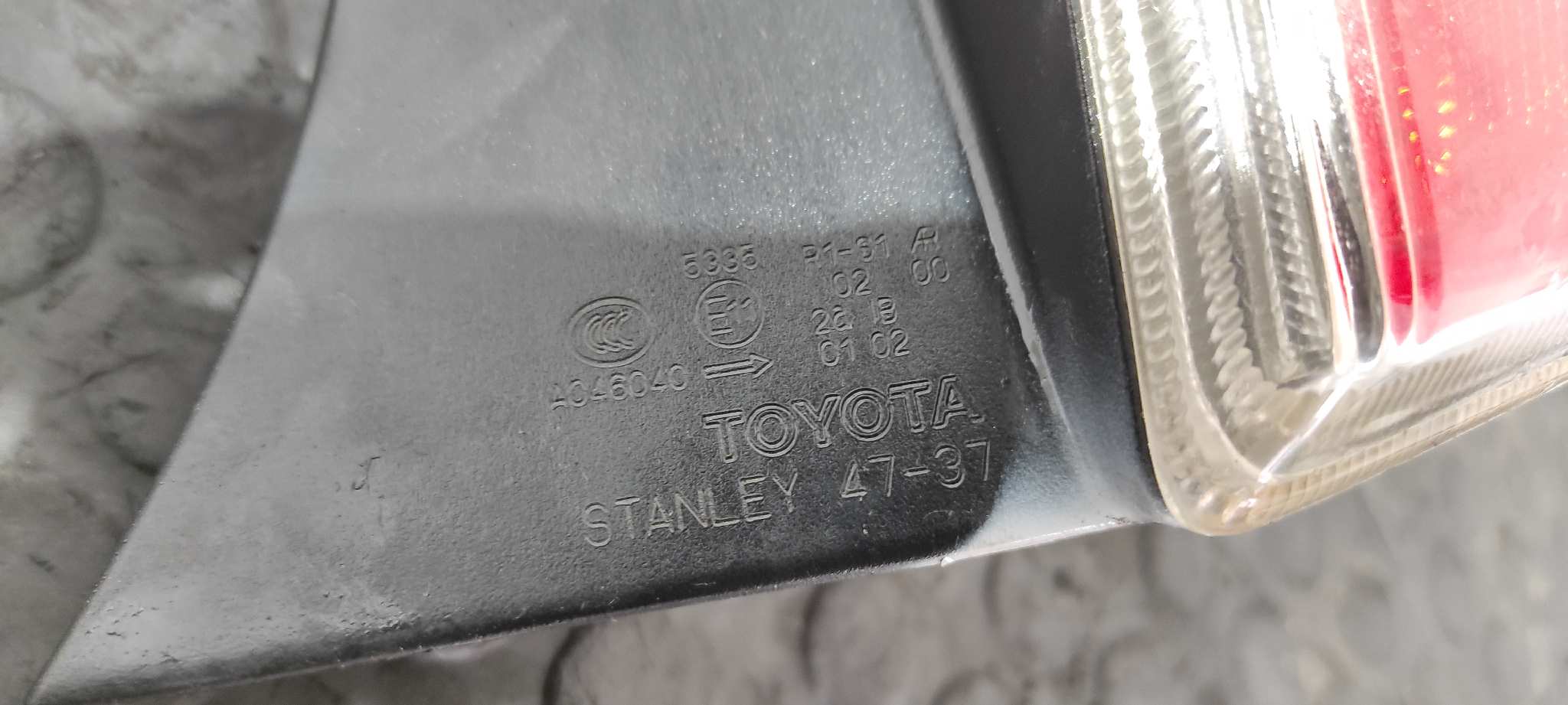 PILOTO TRASERO DERECHO TOYOTA PRIUS (NHW30) - vista 8