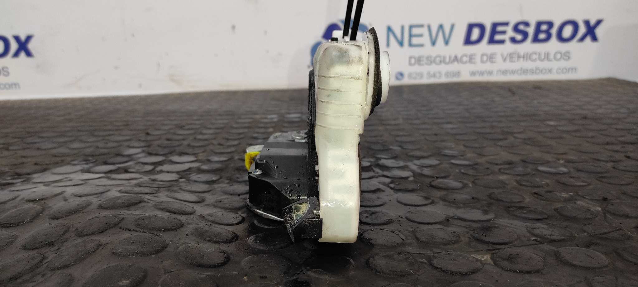 CERRADURA PUERTA DELANTERA IZQUIERDA TOYOTA PRIUS (NHW30) - vista 3