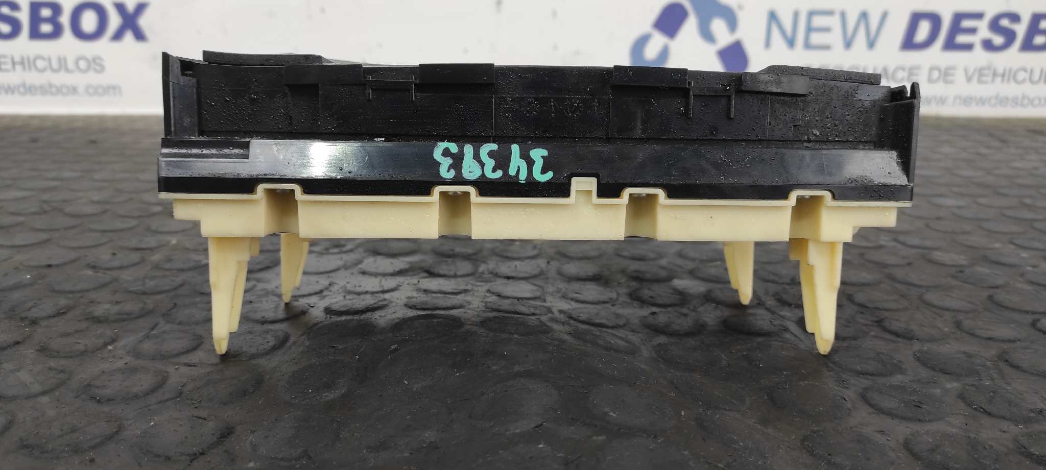 MANDO CLIMATIZADOR TOYOTA PRIUS (NHW30) - vista 2