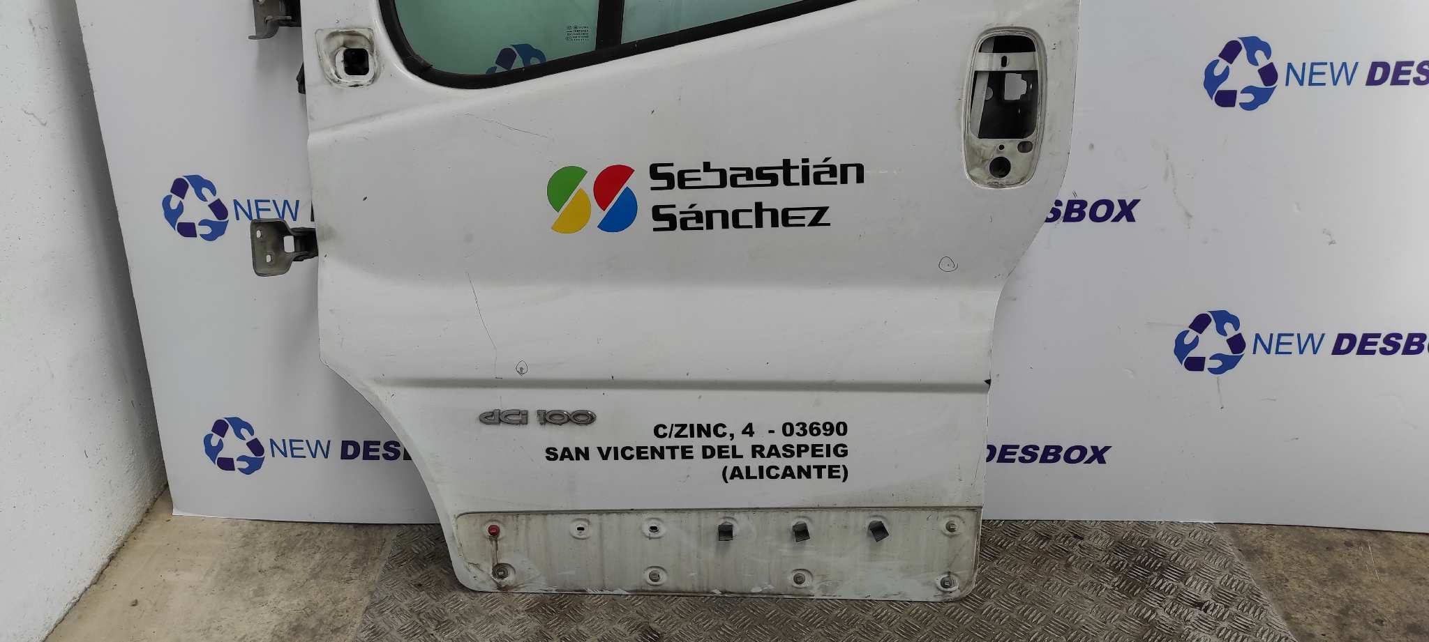 PUERTA DELANTERA IZQUIERDA RENAULT TRAFIC COMBI (AB 4.01) - vista 4