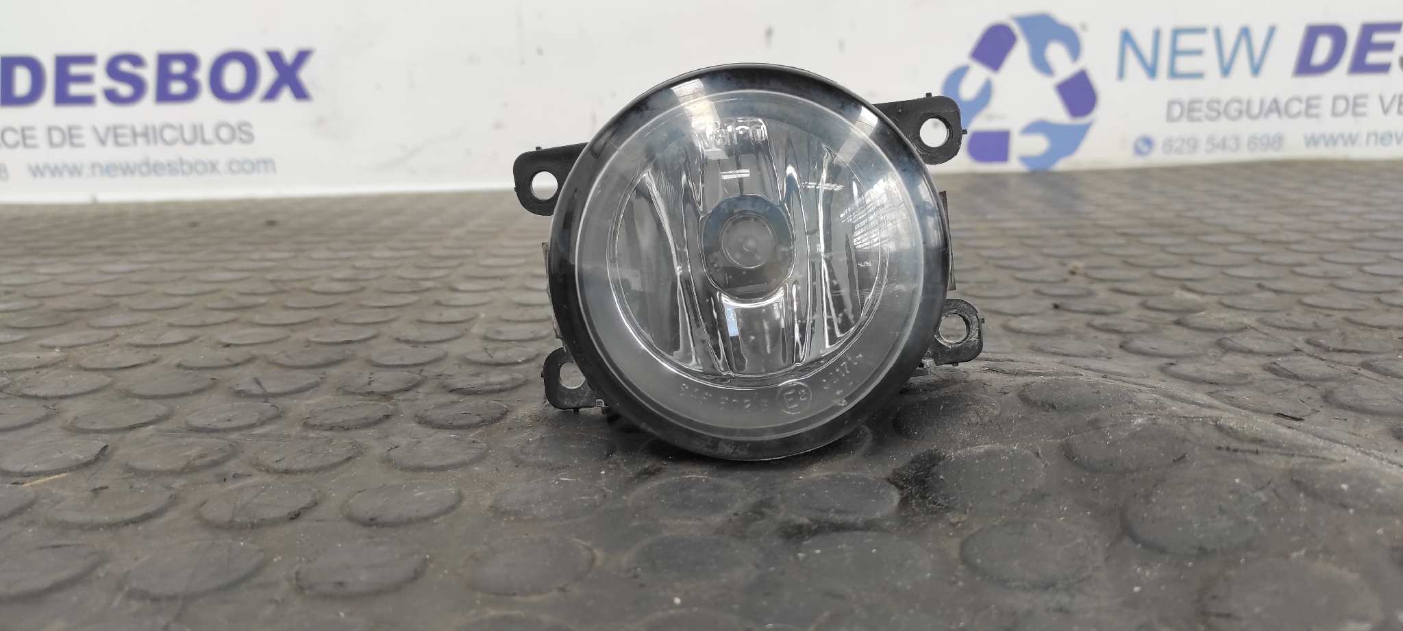 FARO ANTINIEBLA DERECHO FORD FUSION (CBK)