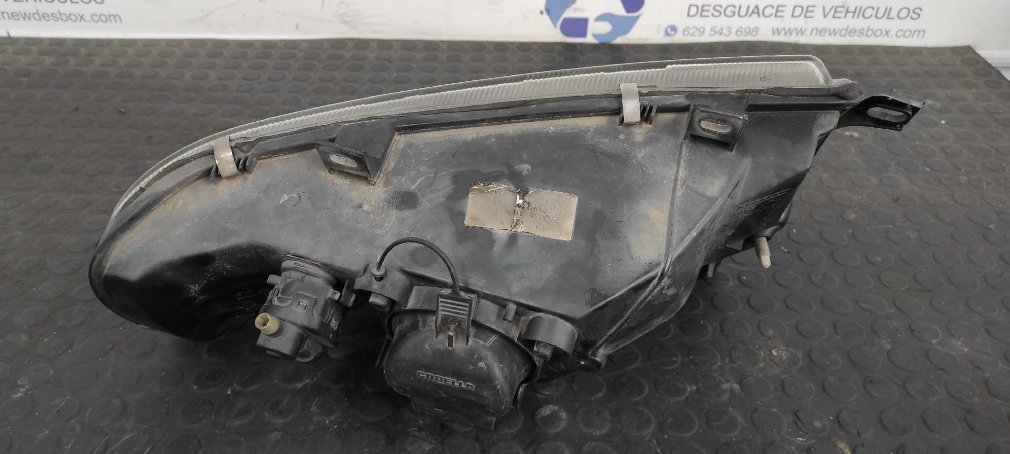 FARO IZQUIERDO RENAULT MASTER DOBLE CABINE, CAJA ABIERTA/CHASIS - vista 3