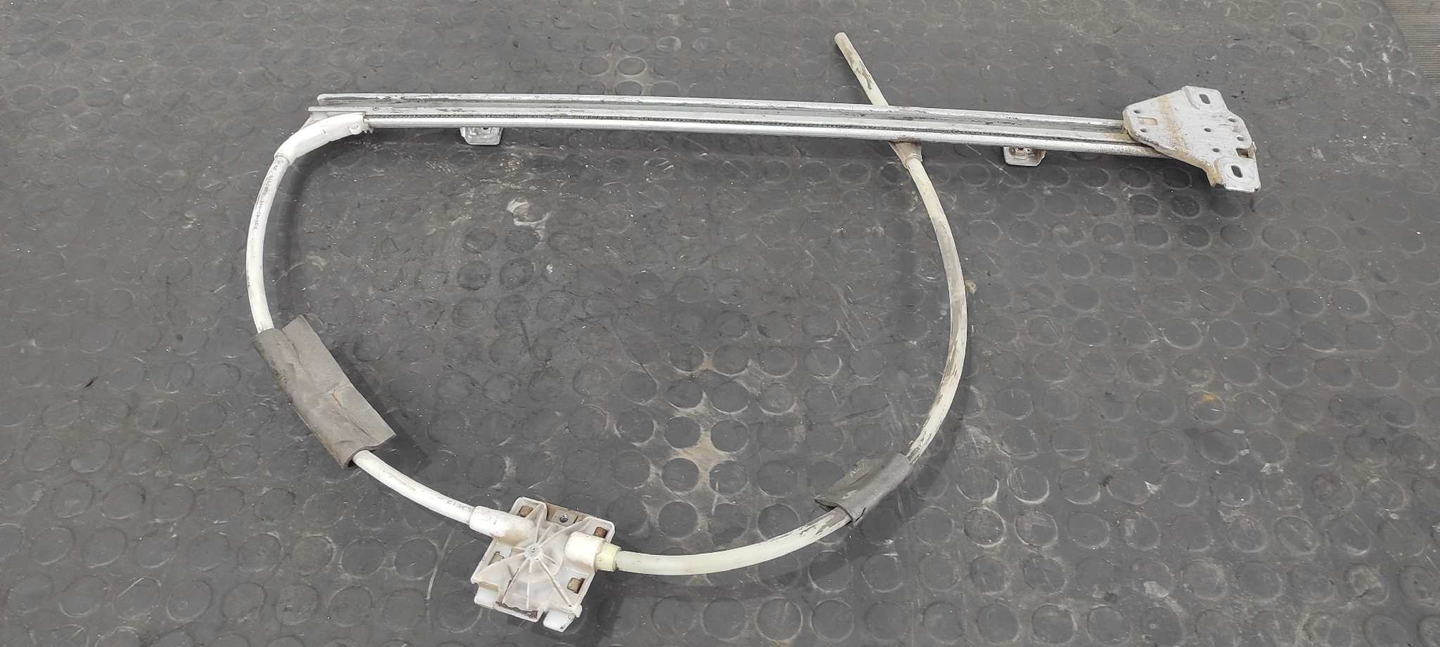 ELEVALUNAS DELANTERO IZQUIERDO RENAULT MASTER DOBLE CABINE, CAJA ABIERTA/CHASIS - vista 2